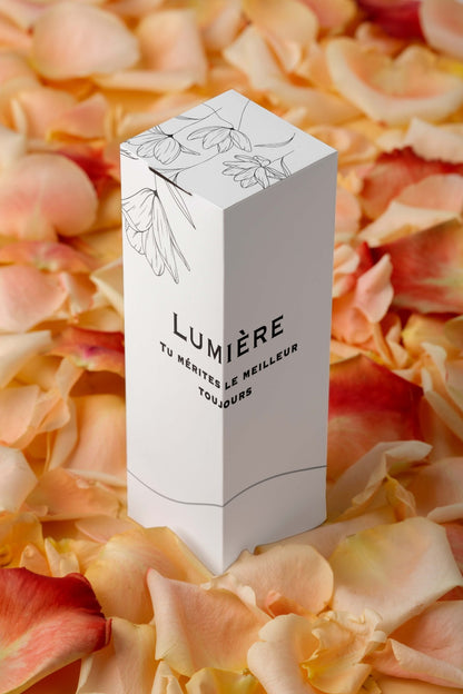 عطر لومير -  Lumière perfume